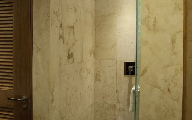 La Divina by Aldea Thai