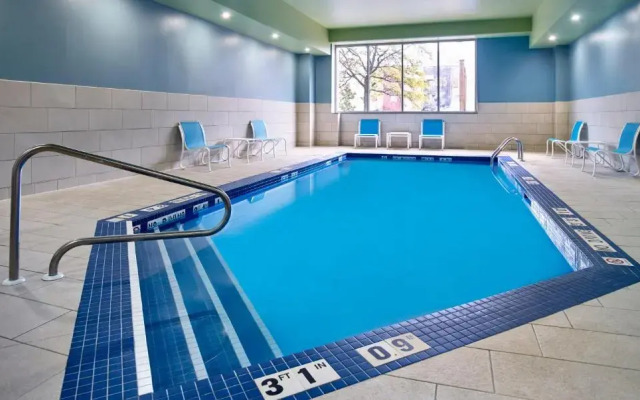Travelodge Hotel Downtown Windsor