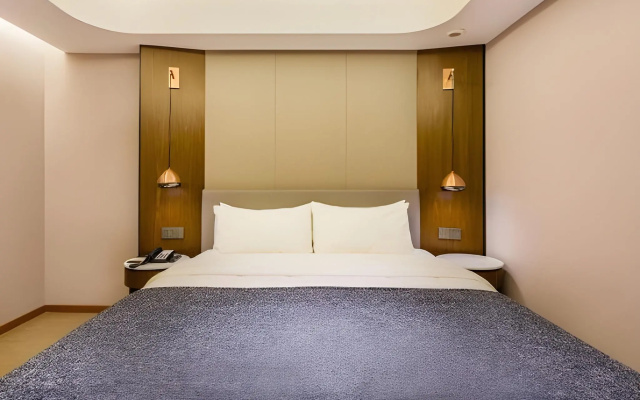 Yitel Collection Beijing Capital International Airport New Exhibition Center – Guest Rooms – Beijing