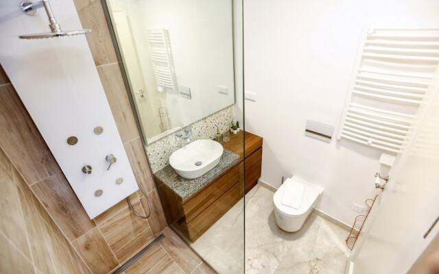 Green Faro Modern Duplex With A Bliss Terrace