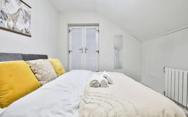 Whitchurch Place 2 Bed Flat in Cardiff