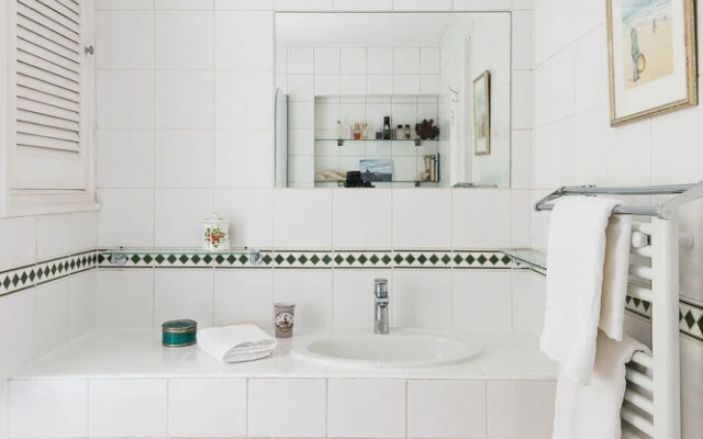 The Hummingbird Distinctive Kensington 1-bed Flat