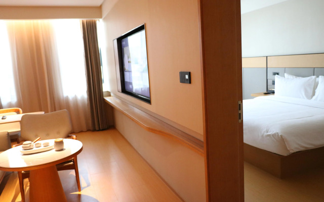 Ji Hotel Shenzhen North Railway Station