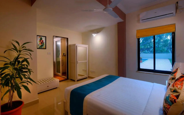 TreeHouse Blue Hotel & Villas