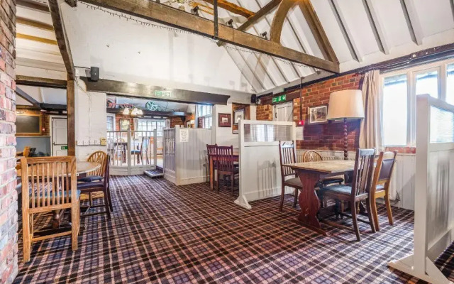 The Walhampton Arms