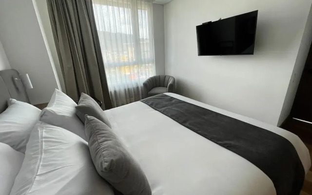 VOU Suites by Avia Suites