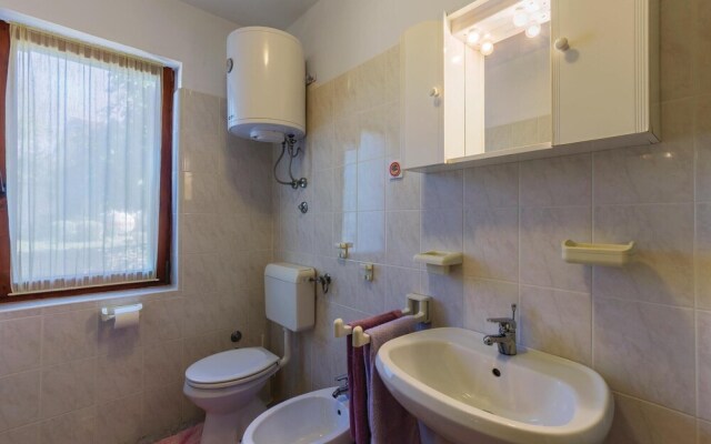 Nice Home in Medulin With Wifi and 2 Bedrooms