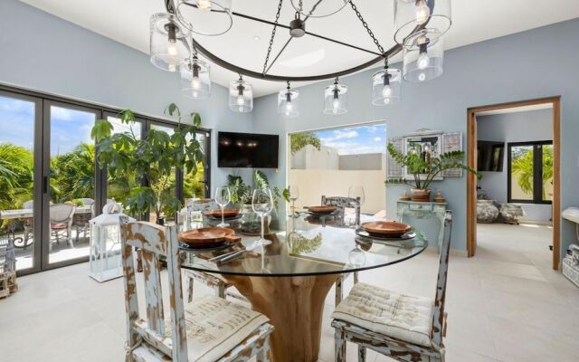 2BR Private Pool Outdoordining Amazing Gardens