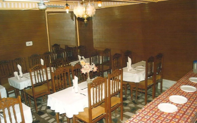 Hotel Zahgeer Continental