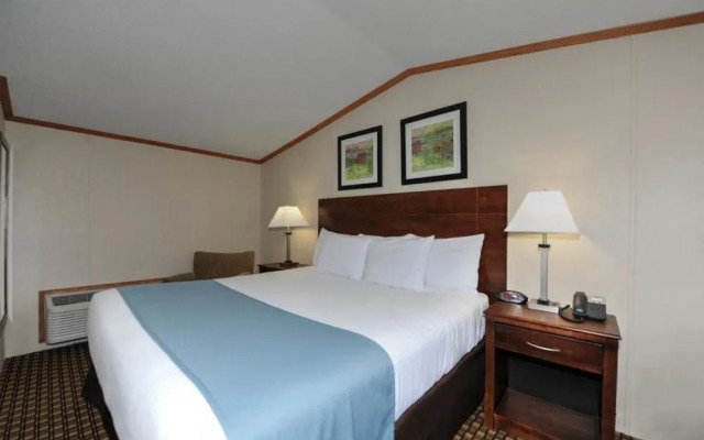 InstaLodge Hotel and Suites Cotulla