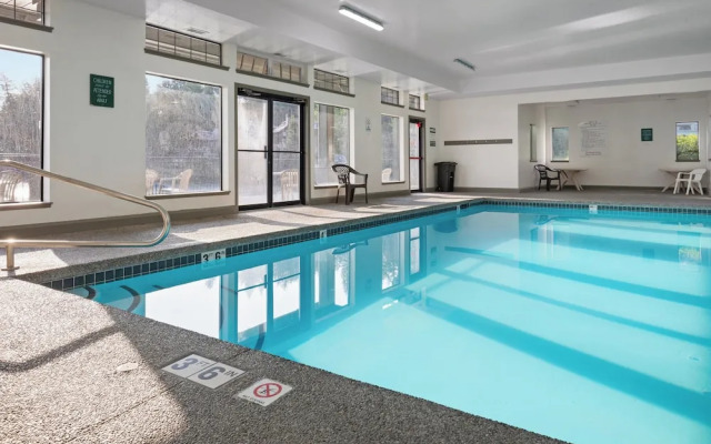 WorldMark Arrow Point