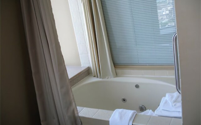 Atlantic Palace Suites