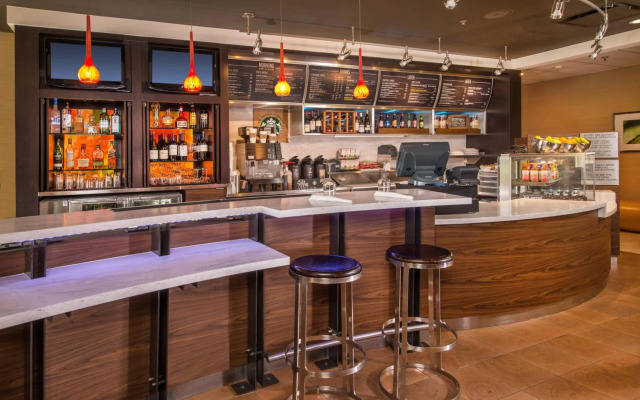 Courtyard by Marriott North Charleston Airport/Coliseum