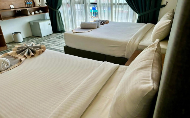 WE Hotel