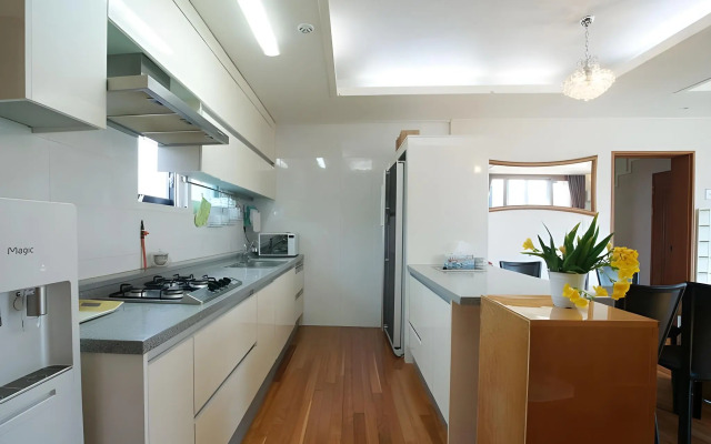 Jeju Maple Happyhouse Pension