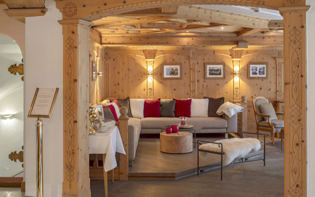 Swiss Alpine Hotel Allalin