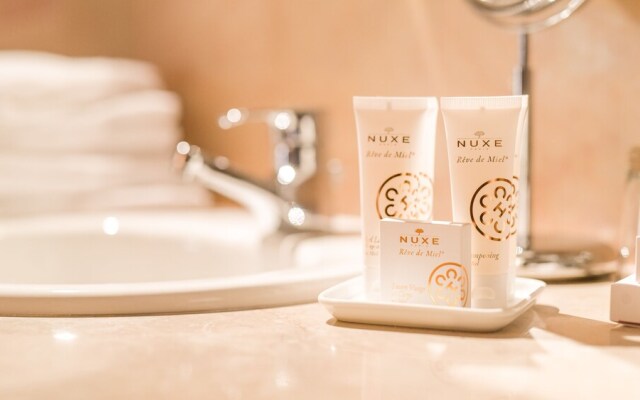 Le Champ des Oiseaux Hôtel & Spa 4*