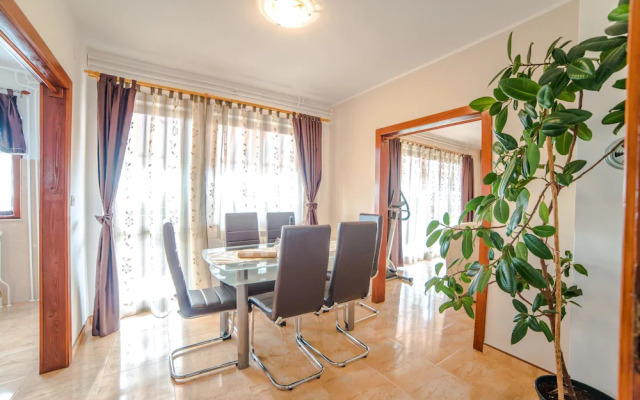 Apartment Maružini 76