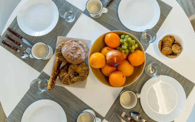 CATHEDRAL LUXURY TERRACE FLAT 2BR,2BA, A\C,Wifi