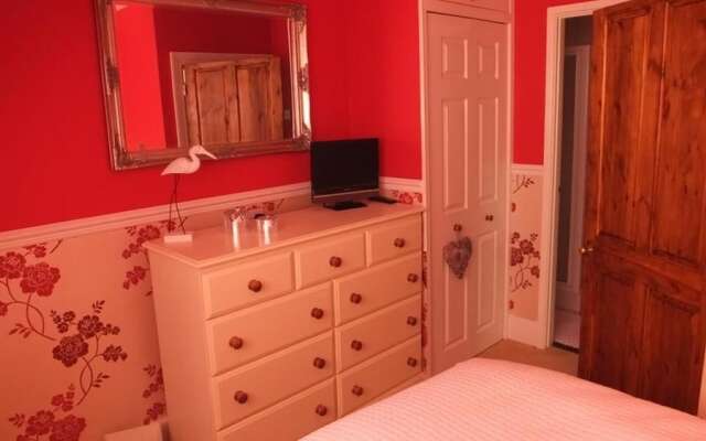 Lyndale House, Tenby