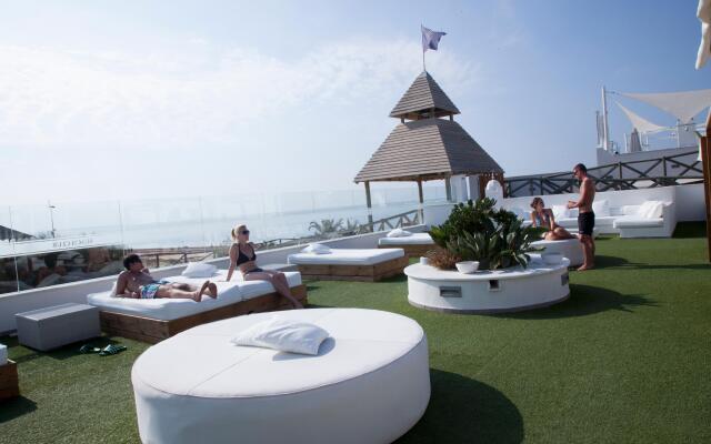 Playa De La Luz Hotel