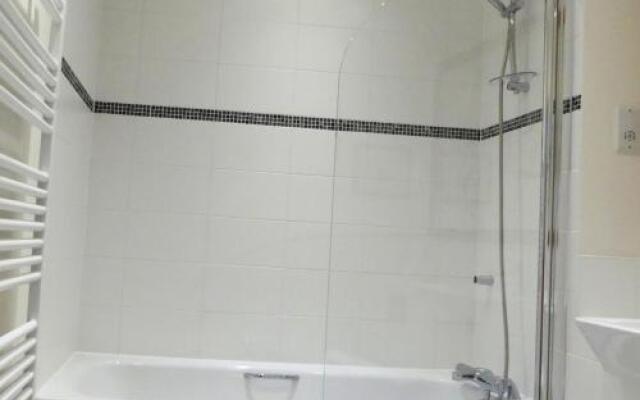 Western Gate, Executive Central Apartments
