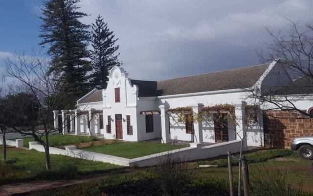 SCALI Wine LODGE