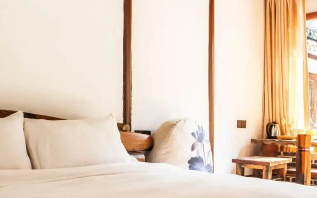 Lakeside Courtyard by JinSpecial