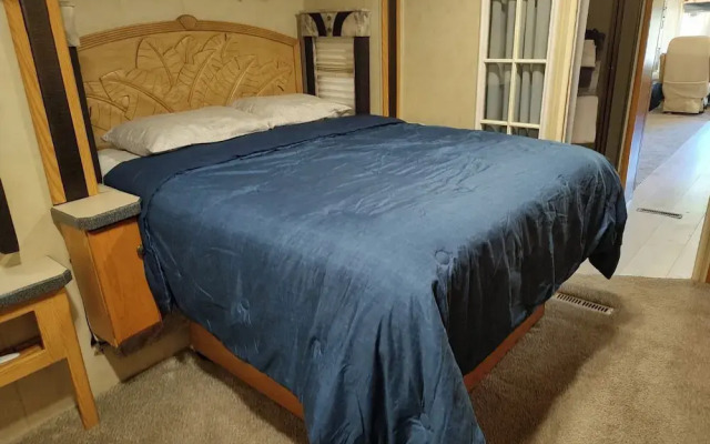 Vigilante Inn Covered Wagon