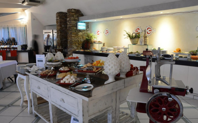 UNAHOTELS Club Hotel Ancora