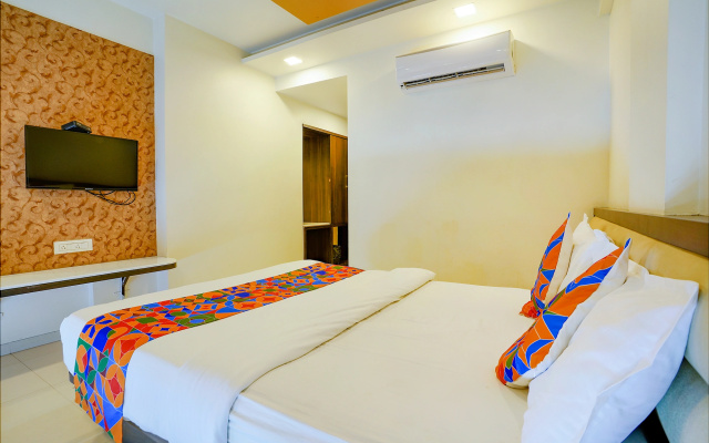 Fabhotel Ramjis Residency