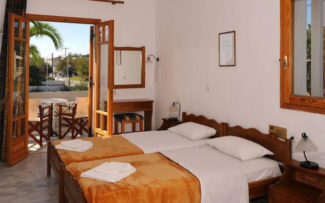 Idomeneas Apartments