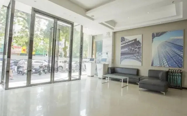 City Comfort Inn Hotel (Fangchenggang Xinggang Avenue)