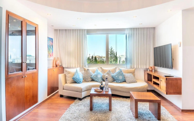 Art Apartment In Mamila - Art & View