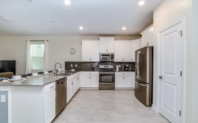 Narra Villa Story Lake