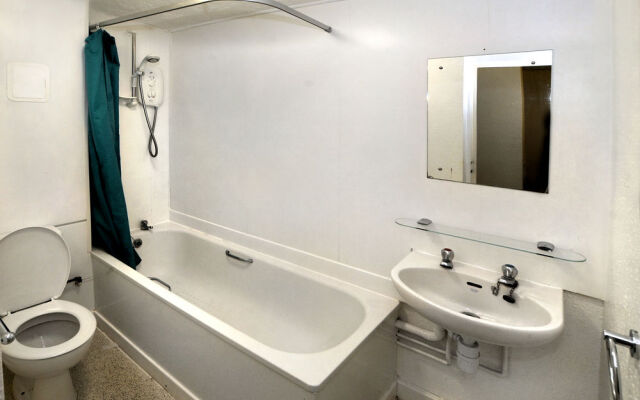 Destiny Student Meadow Court - Campus Accommodation
