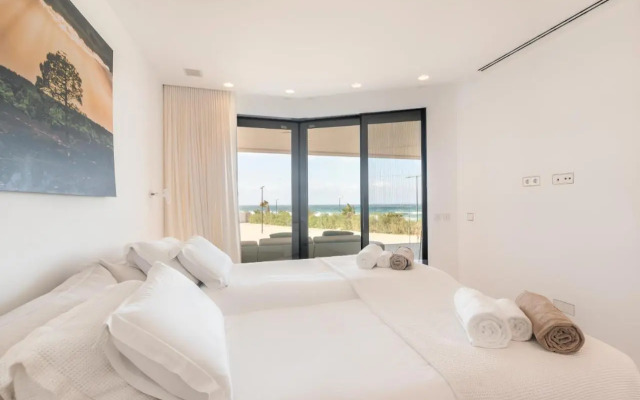 Infinity 0-8 LUXE SEA VIEW 2B