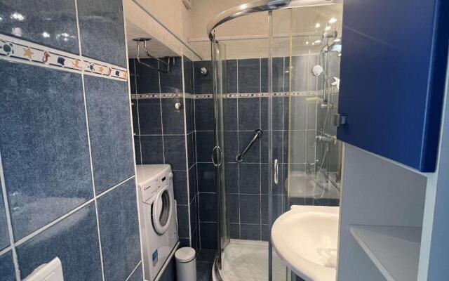 Appartement Balaruc-les-Bains, 1 pièce, 2 personnes - FR-1-553-72