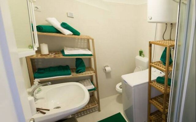 Feel Center Apartments.