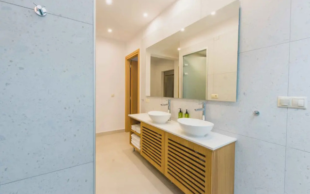 Star Luxury Villa I Gym and Playground