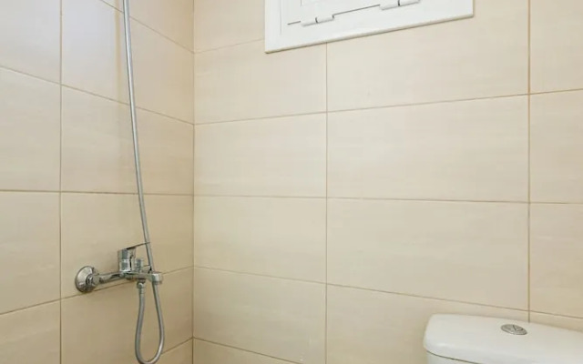 The Walls Apartments by Cretanhouses