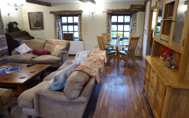 Hilltops Brecon Holiday Cottages