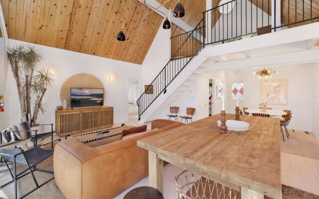 Mid-century Modern Chalet #1927