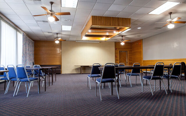 Envi Boutique Hotel Henderson-Evansville South