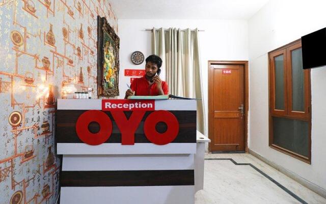 OYO 37801 Hotel Welcome