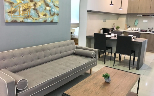 Homesuite' Home at The Loft Imago