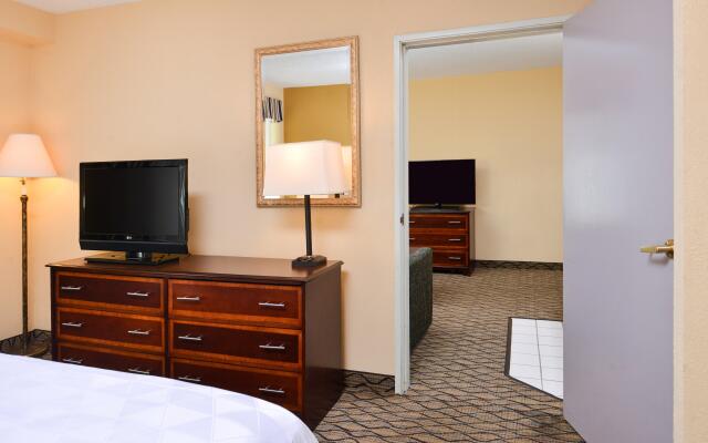 Holiday Inn & Suites Chicago - Downtown, an IHG Hotel