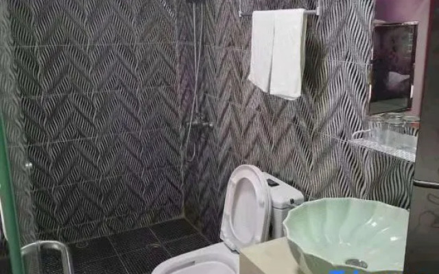 Shanghai Huaihe Hotel