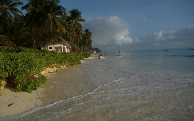 Jambiani White Sands Beach Bungalows