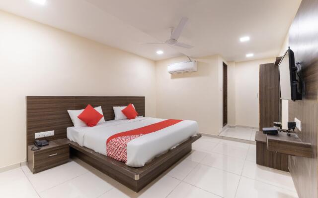 SPOT ON 48857 Hotel  Neelkamal 2